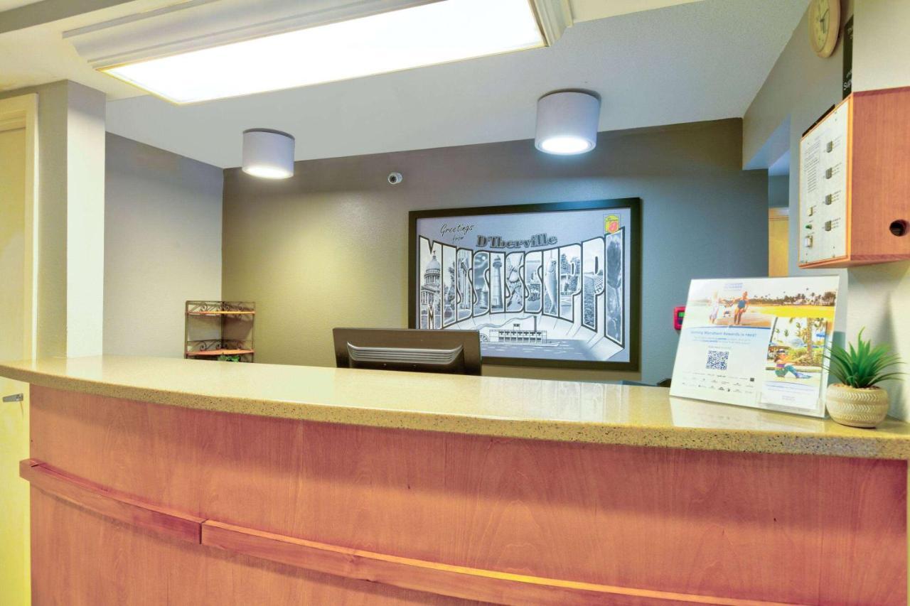 Super 8 By Wyndham Diberville Biloxi Area Exterior photo